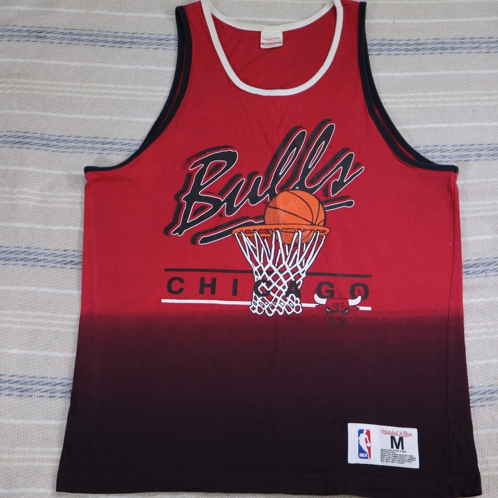 MITCHELL & NESS Chicago Bulls Gradient Red Tank